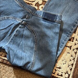 Levi's Women's Ankle Jeans in Classic Blue “Ditto” Style Crop 1 Jr